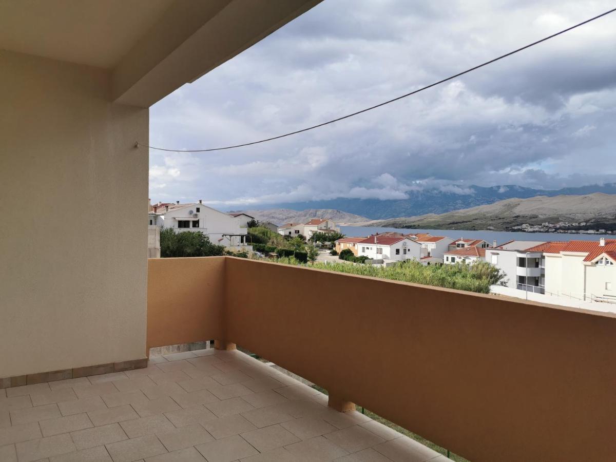 Apartments Lucia Pag Town Esterno foto
